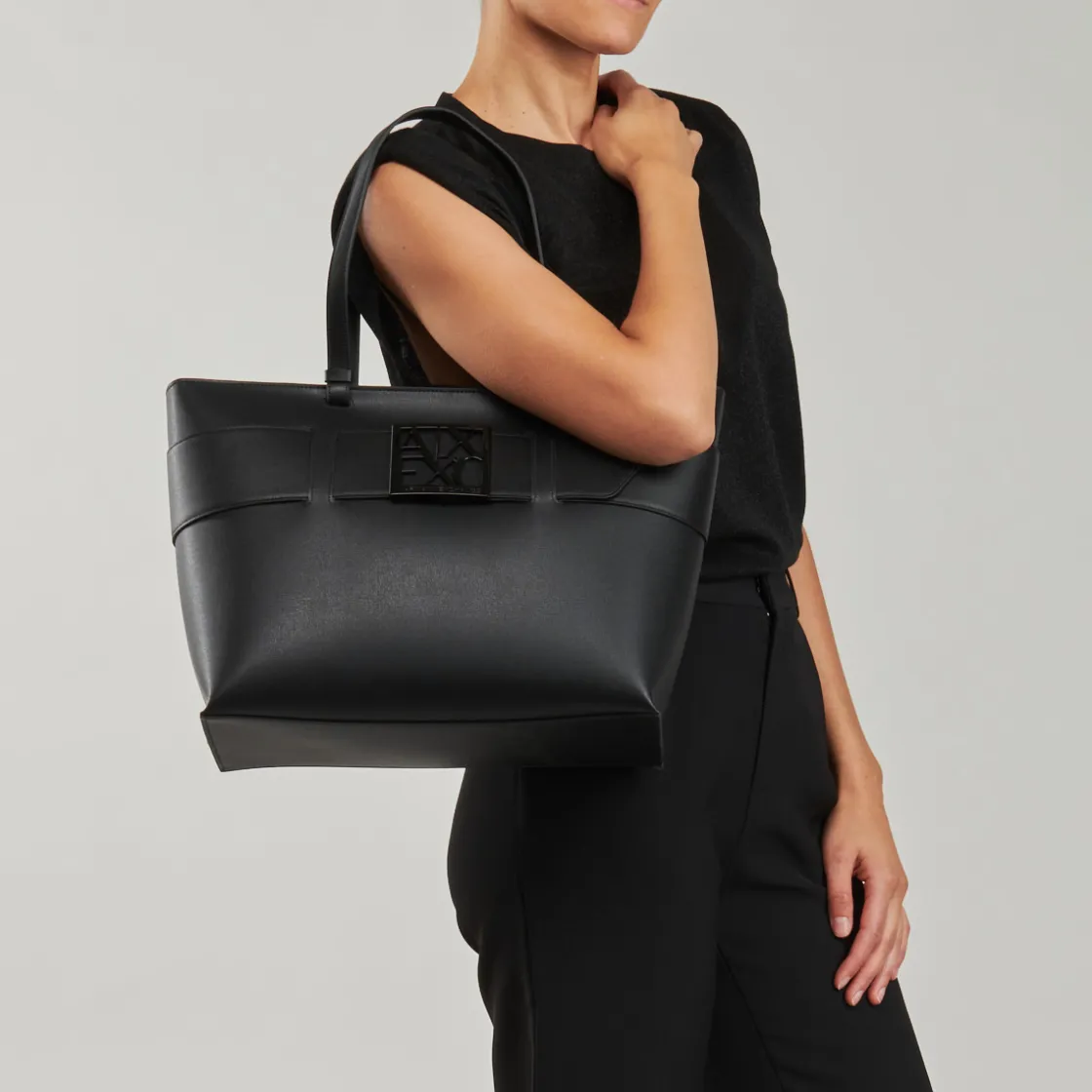 Armani Exchange - SHOPPING M - WOMAN'S SHOPPING M< Cabas / Sacs Shopping