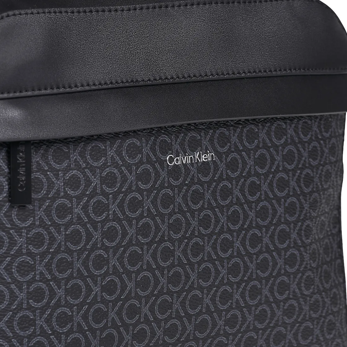Calvin Klein Jeans - CK MUST ROUND BP MONO Noir Clearance